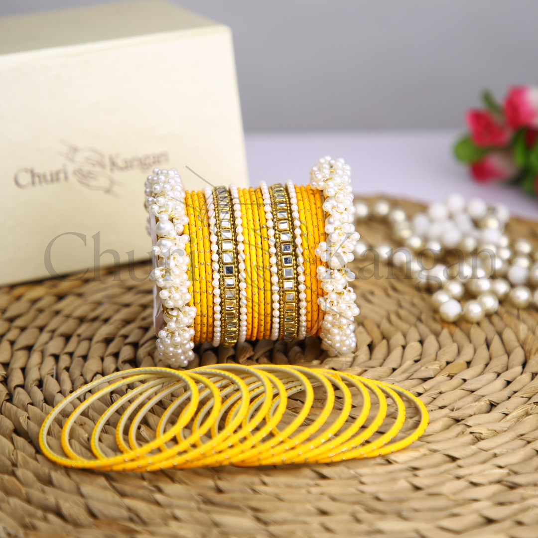 Sunshine Yellow Doted Metal Gajra Kundan Set – festive kundan and pearl bangles for haldi or mayun by ChuriKangan.pk